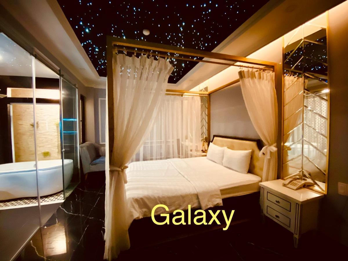 Khách sạn La Galerie 3*